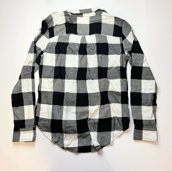 SO checkered plaid long sleeve blouse black white lace up v neck top Size small - Picture 4 of 8
